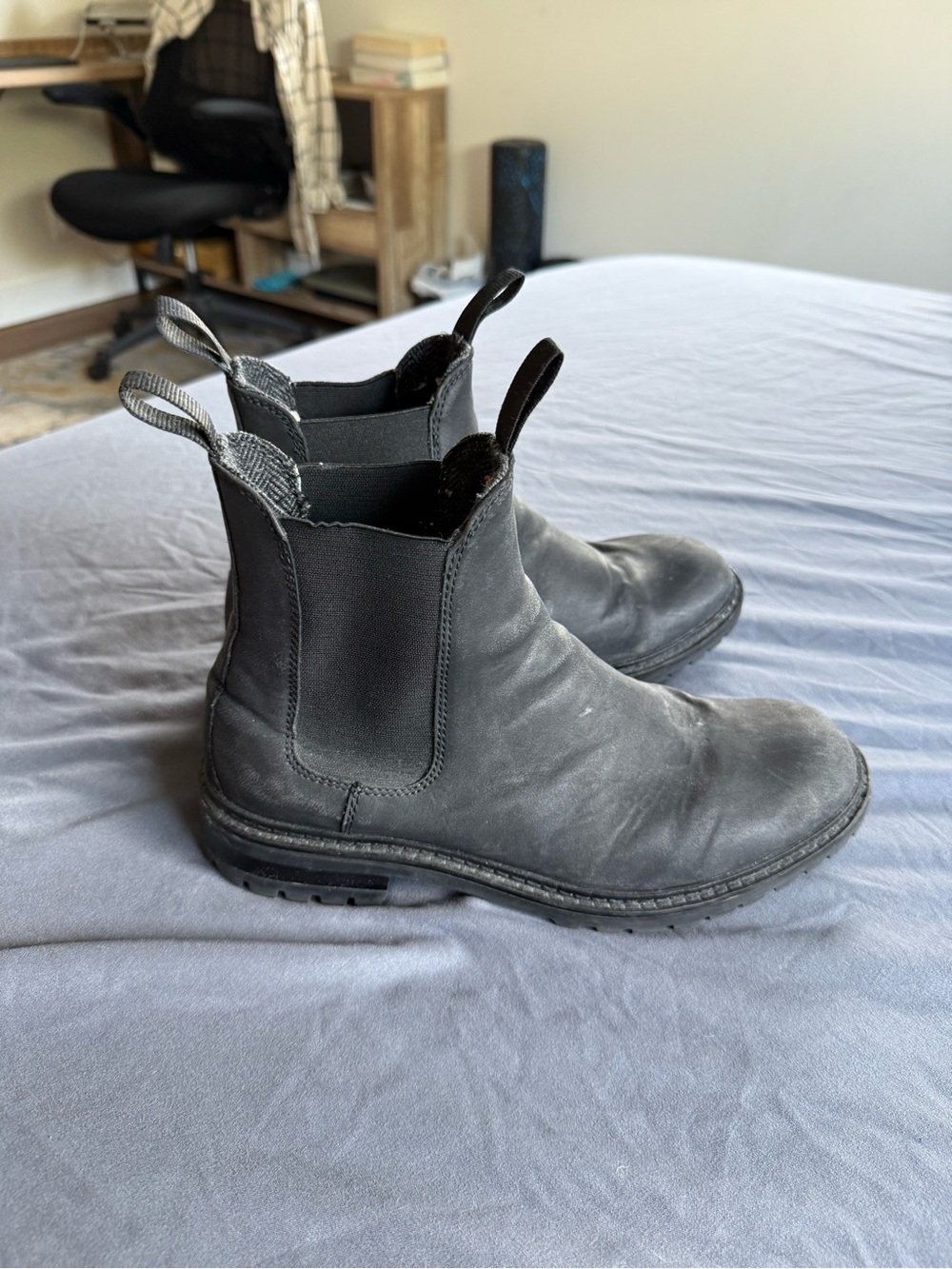 Crevo Black Leather Chelsea Boots with Lug Sole - Picture 6 of 6